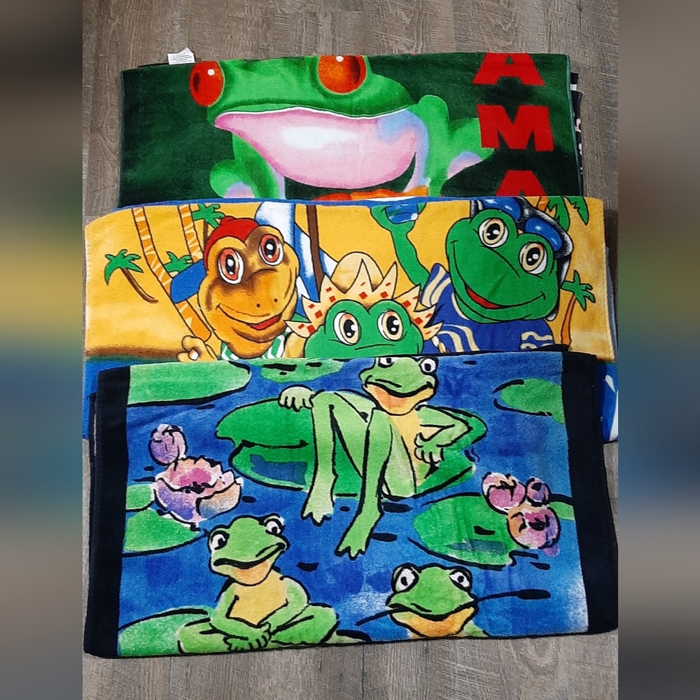 Vintage 90's Panama Club Frog Beach Towel Lot Super Soft 29 in x 55 in Like New